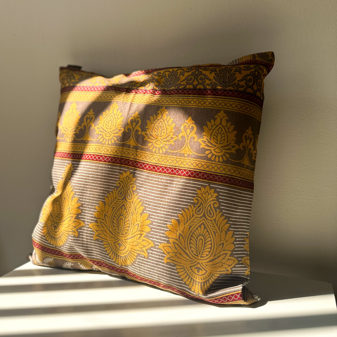 Surya Palu Pillow Cover 18"x18"