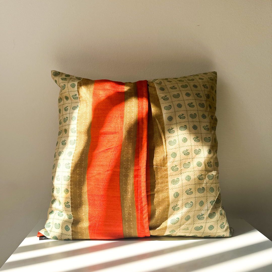 Mor Pillow Cover 18"x18"