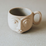 Cargue la imagen en el visor de la galería, Handcrafted Face Mug
